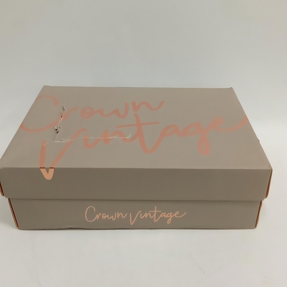 Crown Vintage Steralla gladiator sandal in an olive green faux suede 10M - Picture 7 of 7